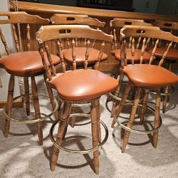 active listing.

Vtg Bar Chairs / Stools - (6) they swivel - great condition


