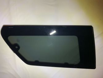 2014 Toyota Sienna Quarter Glass