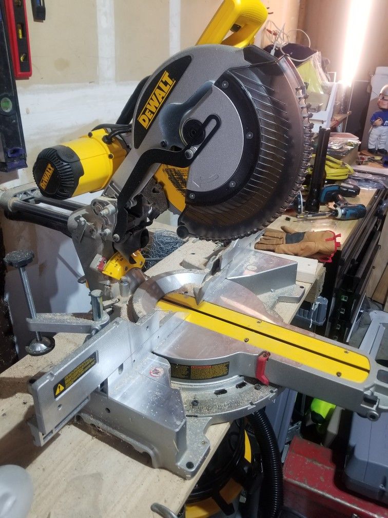Dewalt DWS799 12"