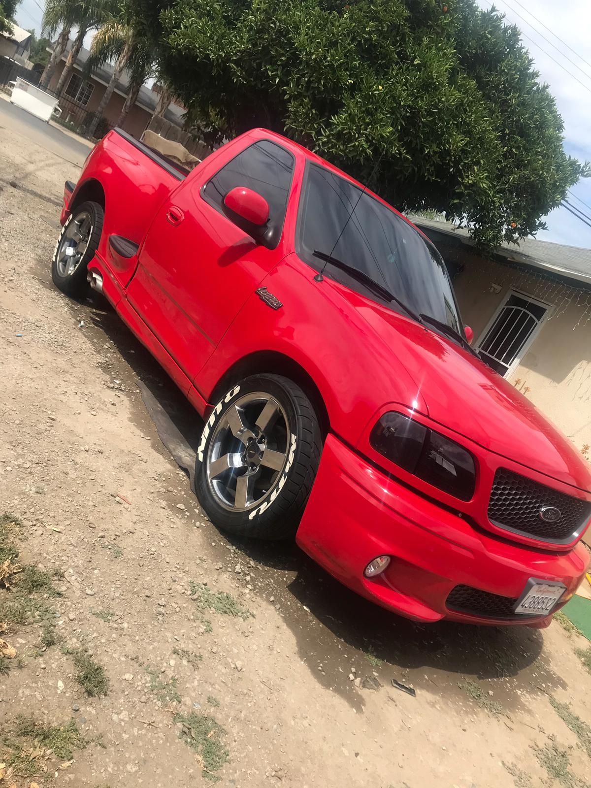 2000 Ford F-150 SVT Lightning