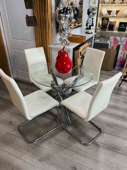 Comedor redondo con 4 sillas