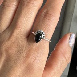 Black Onyx 🖤 925 Sterling silver Ring (Size 8 )