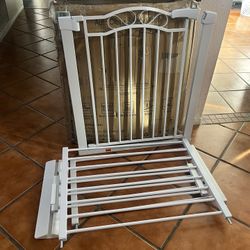Baby Gate. New Open Box. 
