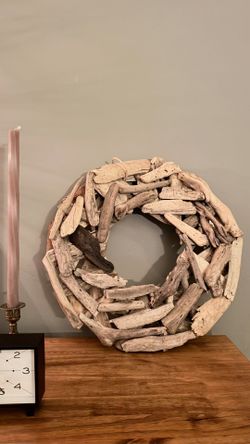 Driftwood Wreath Wall Decor