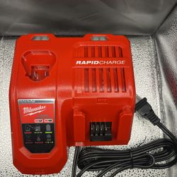 Milwaukee Rapid Charger 