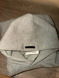 Essential Hoddie Size L