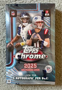 2025 Topps Chrome Football Hobby Box