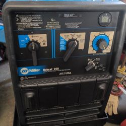 Miller BOBCAT 250 Welder/Generator Used