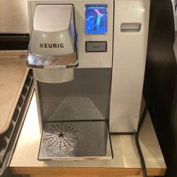 Keurig K155 Machine With Coffee