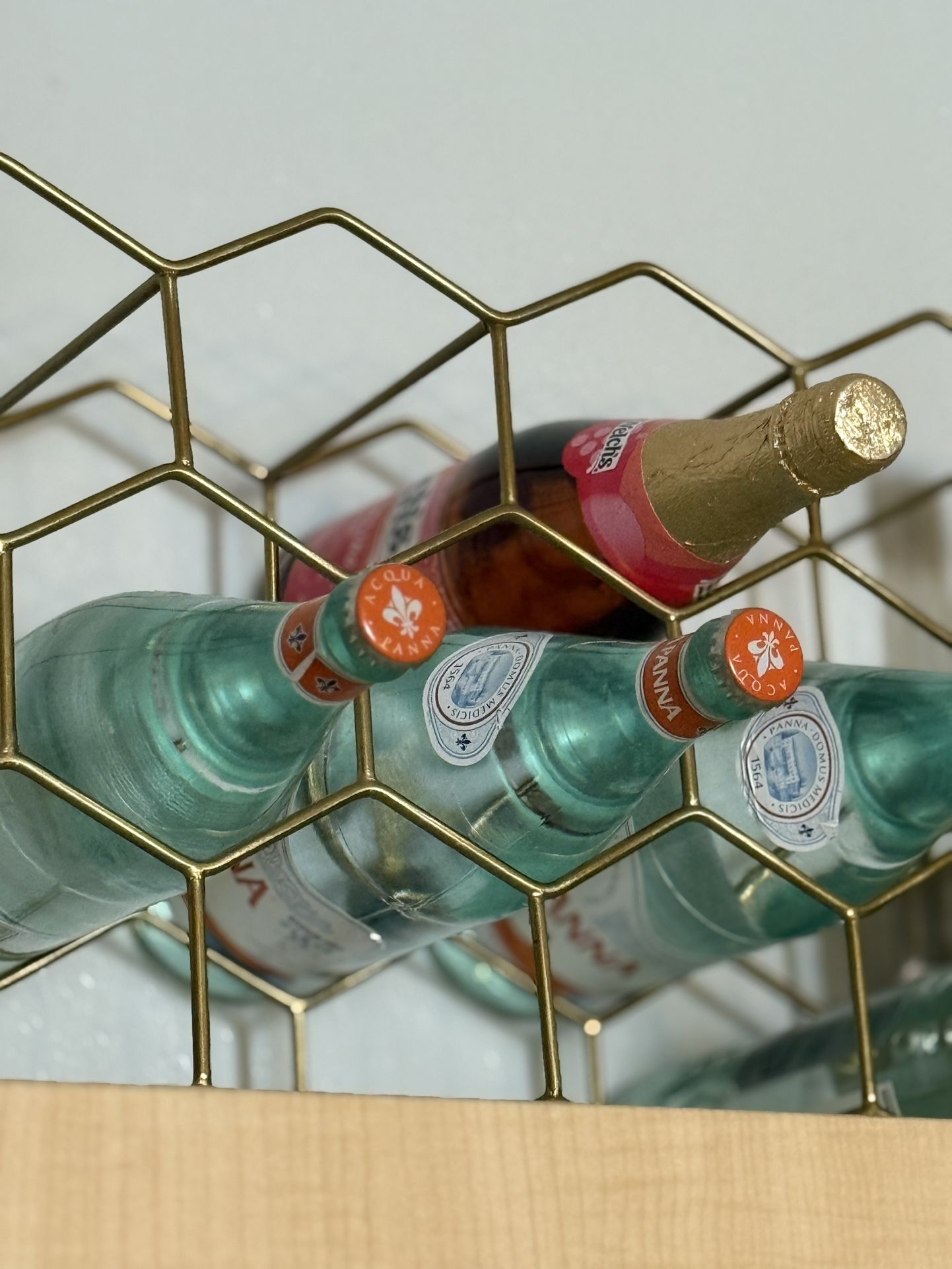 Bumblebee Wine rack