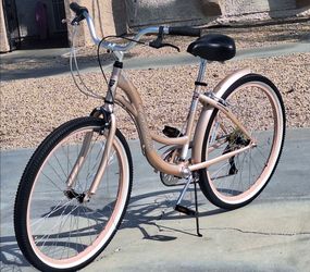Kent woman's beach cruiser size 26  7speed