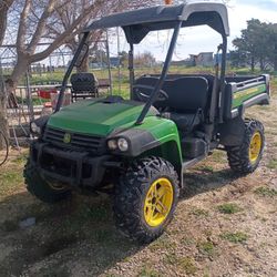 John Deere Gator 825i 4x4 3 Cylinder Gas