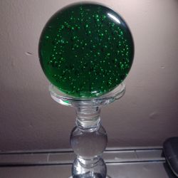 Stunning Vintage Selkirk Scotland Glass Emerald Paperweight With Controlled Bubbles