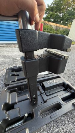 VISE 🔥 ATV Truck Hitch Vise 6” Heavy Duty – Brand New w/ Case