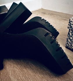 Thigh high platform boots✨