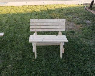 Picnic bench