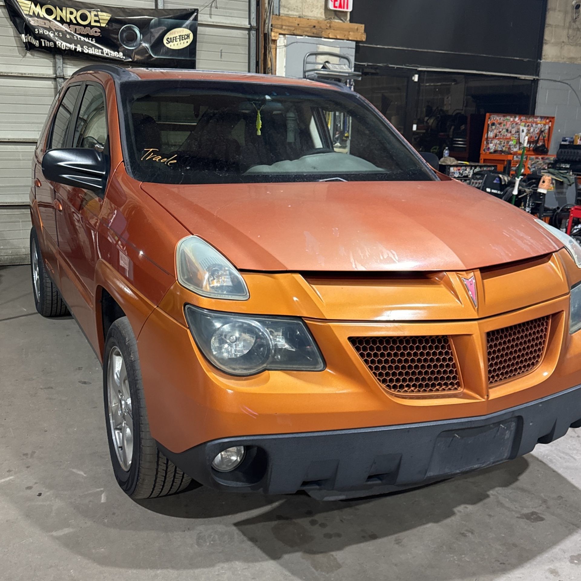 2004 Pontiac Aztek