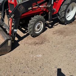Tractor Hinomoto 