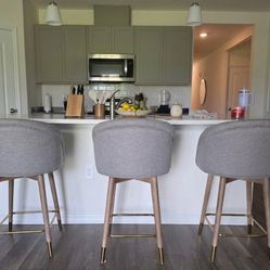 Bar Stool Set (3) Swivel