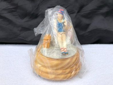 Vintage 1990 Coca-Cola Tune: Memory Musical Figurine - NEW!