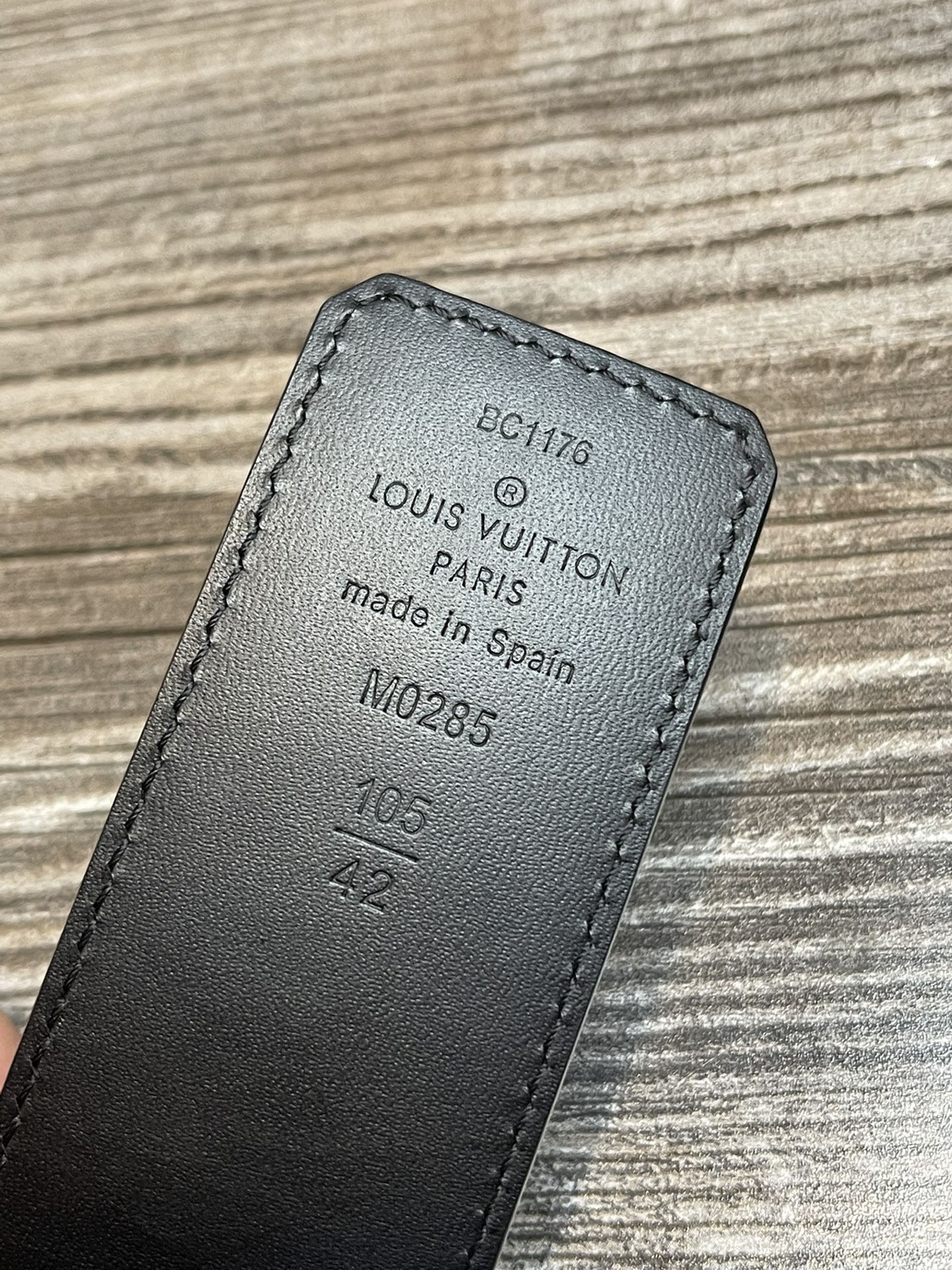 Louis Vuitton Graphite Belt Size 105/42 for Sale in Lawrence, MA