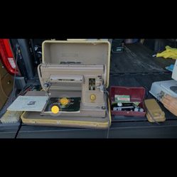 1951 Singer Sewing Machine Model 301 