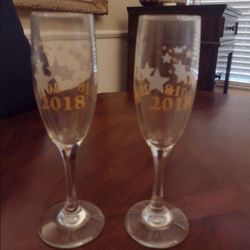 New Year's 2020 Glasses, 2 Champagne Flute, 4 Shot Glasses
