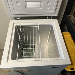 FREE - Freezer