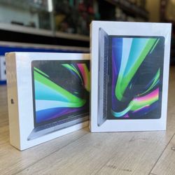 MacBook Pro 13 inch M2 Chip 