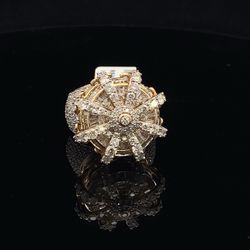 14k With 6 1/2 CT Diamond Ring 