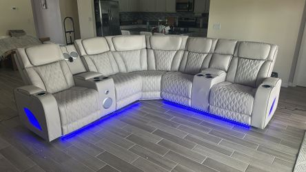 ICE GRAY SECTIONAL WITH LED RECLINERS 🚚WE DELIVER🚚