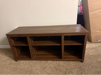 Entertainment center