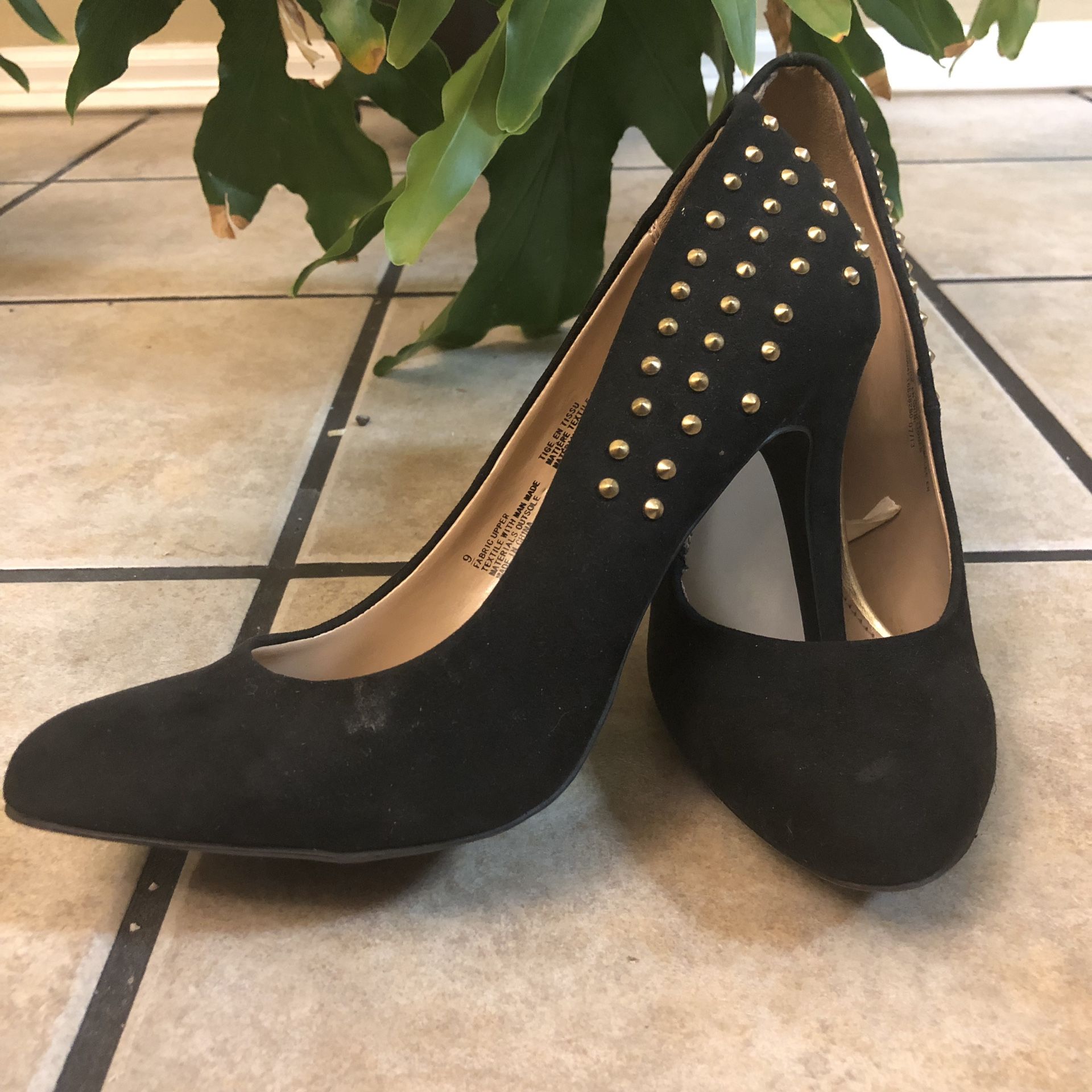 Mossimo Gold Studded Pumps.