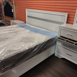 Four Piece Eastern King Bedroom Set King Bed Frame Dresser Mirror And Night Stand