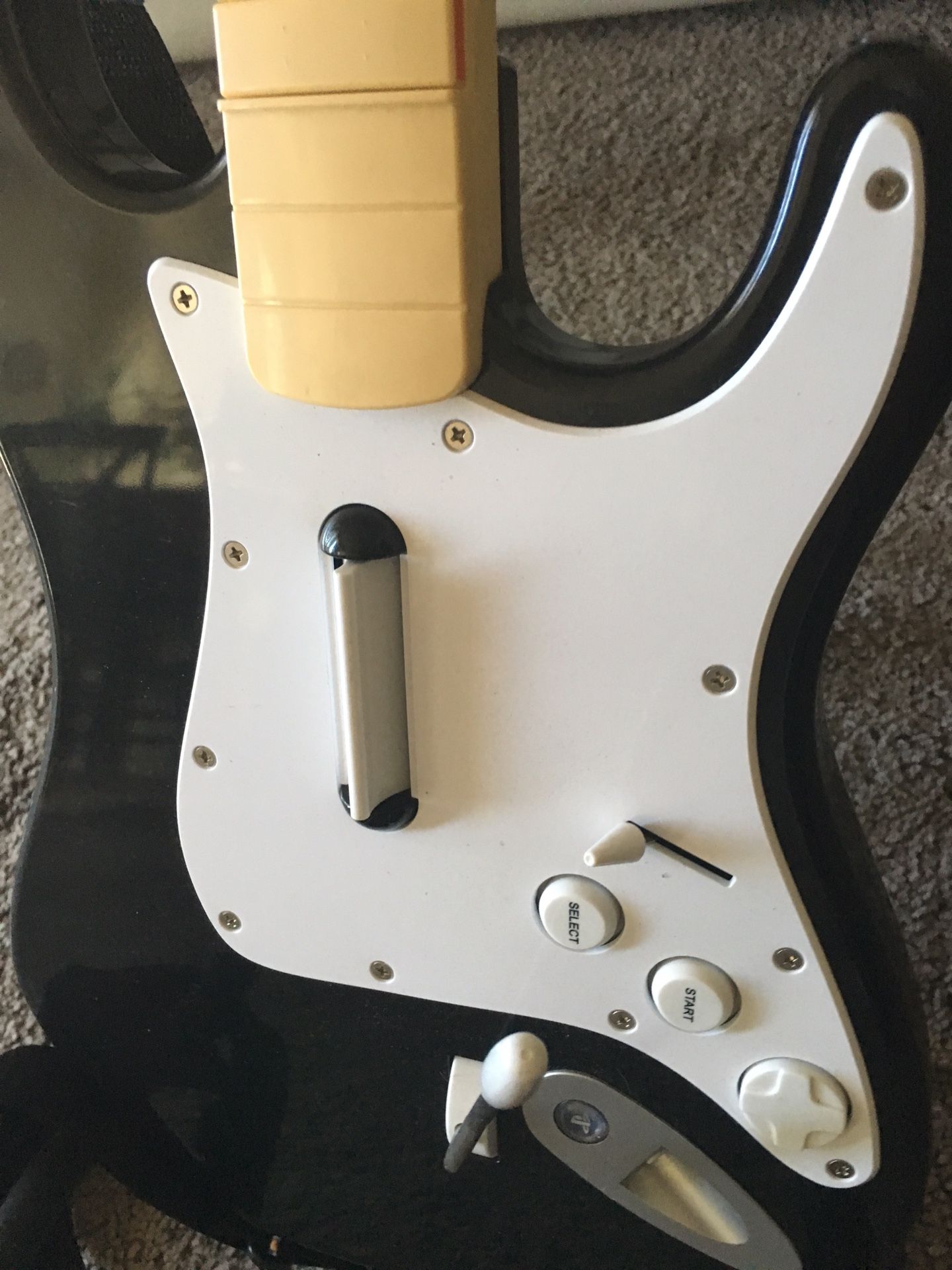 Fender Stratocaster for Rock band with whammy bar! for Sale in Lemon