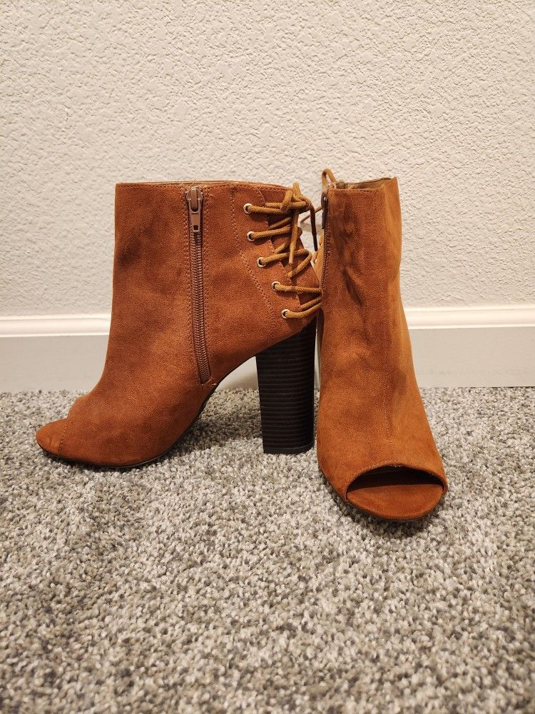 NEW! $7 Brown Open Toe Booties Size 10