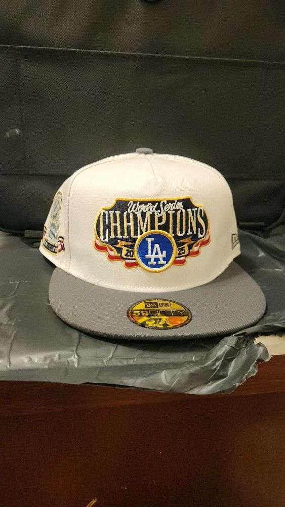 2025 LA Dodgers FITTED