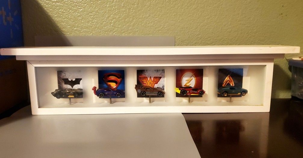 Awesome DC Comics Justice League Custom Wall Shelf / Display