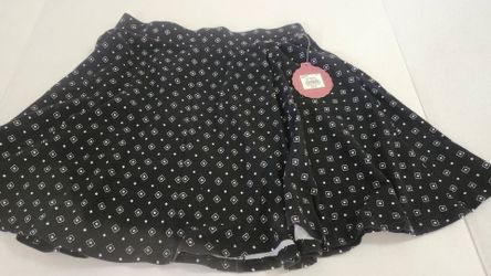 N. Peoria brand new Juniors So Skater skirt size medium elastic waist Kohls Description has pick up location options