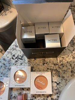 Make a bundle take offer 20 brand new one of them is open for the foundations are new and the two powder foundations new
