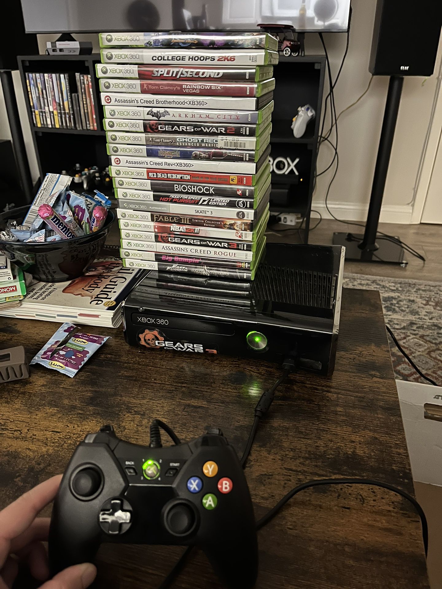 Xbox 360, 250gb And 20 Games