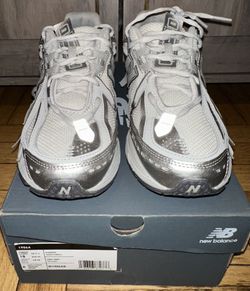 Pre-owned Men’s New Balance Grey Silver Reflective Sneakers Size 10 US (M1906AG)