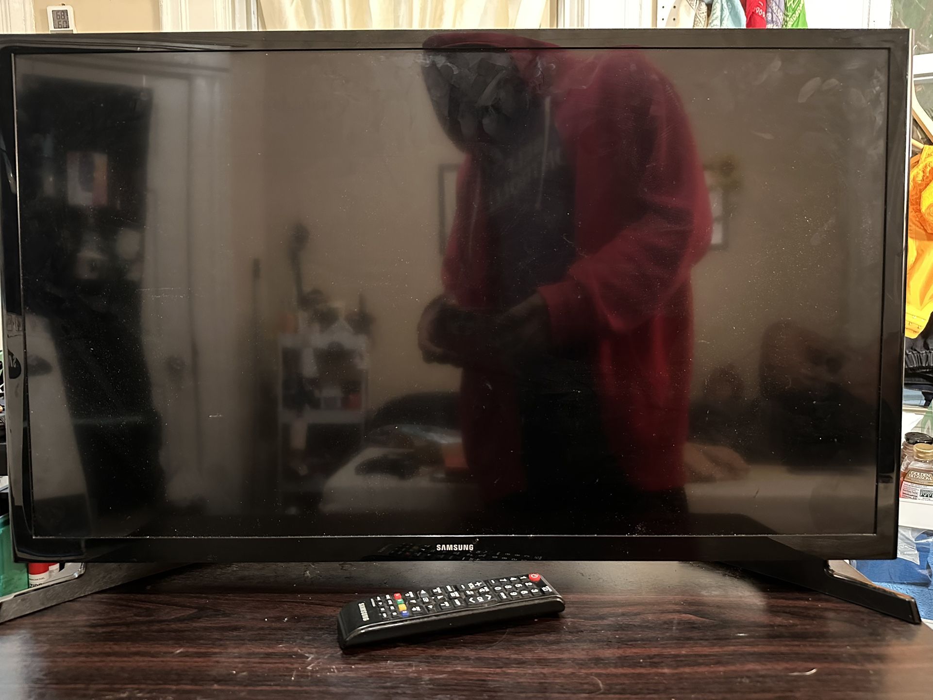 Samsung 32” LED TV