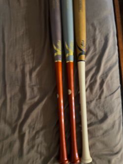Victus wood bats