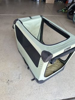 Collapsible Dog Crate