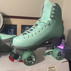 Jackson - Finesse Viper Outdoor Roller Skates for Women and Girls, Atom Pulse Lite Wheels with Vinyl-Coated Quad Boot, Size 8