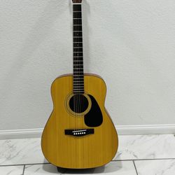 Yamaha F35 Acoustic Guitar 