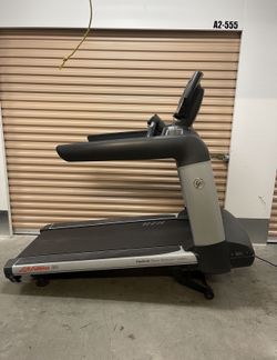 LifeFitness 95T Treadmill 