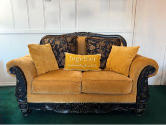 Vintage couch loveseat