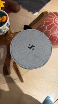 Sennheiser Momentum Wireless headphone